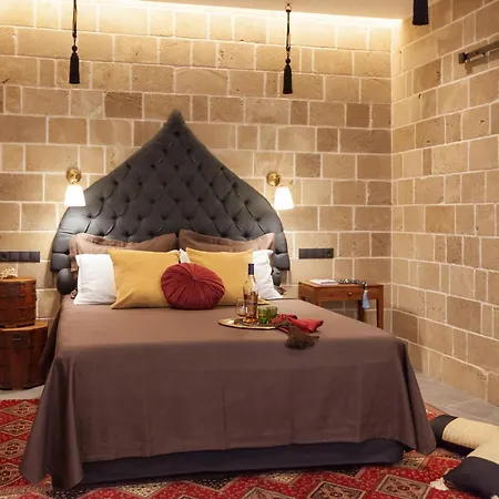 Utopia Luxury - Old Town *