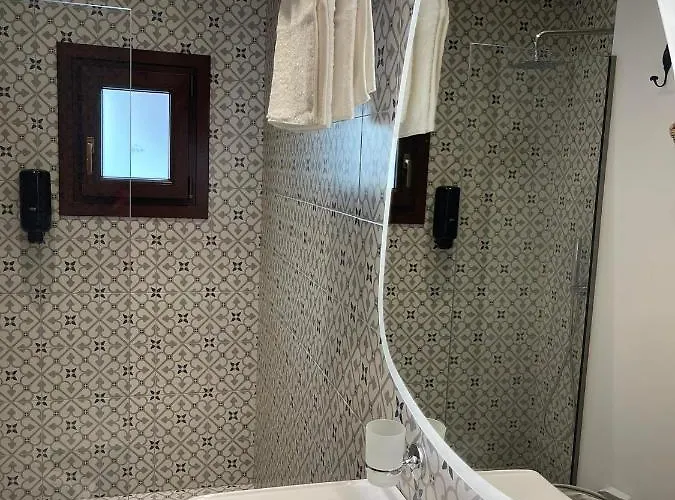 Utopia Luxury - Old Town *