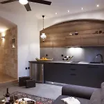 Utopia Luxury - Old Town Apartament Rhodes City