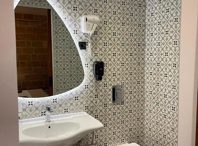 Utopia Luxury - Old Town